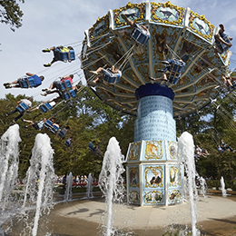 Les chaises volantes au parc d'attraction Le PAL