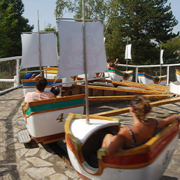 Les caravelles au parc d'attraction Le PAL